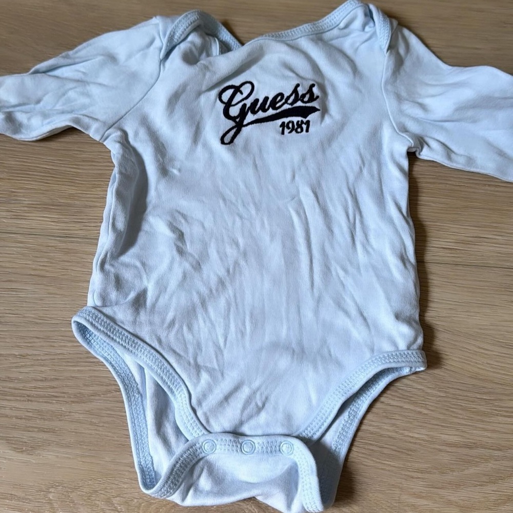 Guess long sleeve baby onesie blue 3-6 m